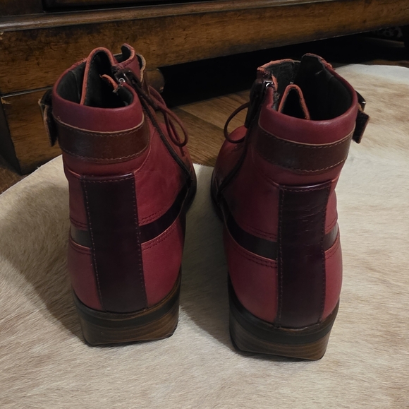 NAOT Footwear Women's Kona Boot In Red, Size 8 US Or 39 EUR - Picture 4 of 16